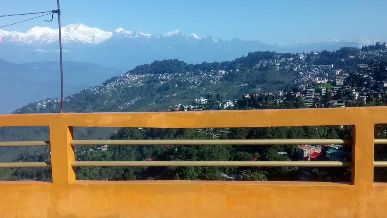 Lotus Homestay Darjeeling  Ngoại thất bức ảnh