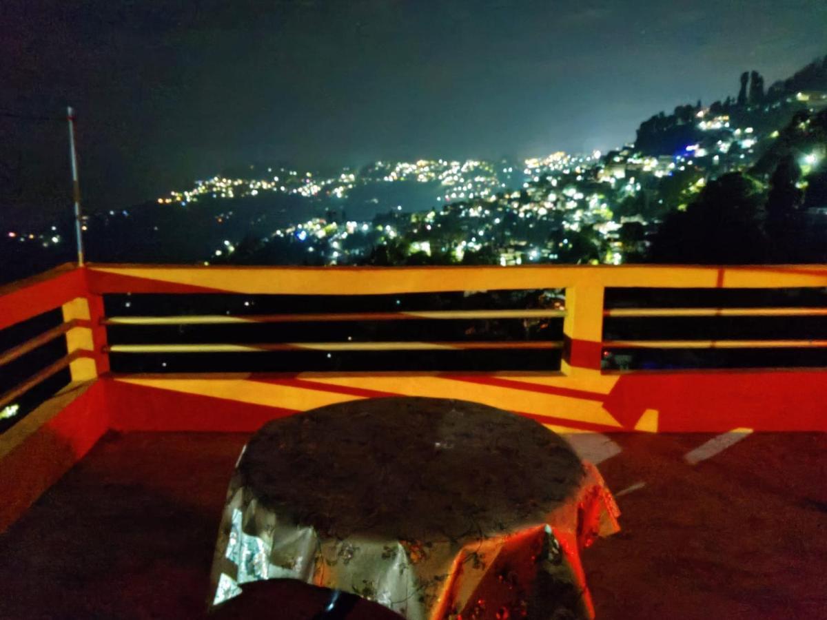 Lotus Homestay Darjeeling  Ngoại thất bức ảnh