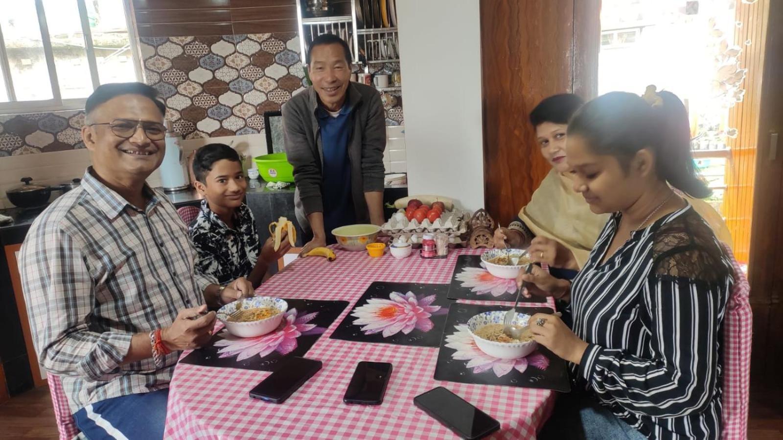 Lotus Homestay Darjeeling  Ngoại thất bức ảnh